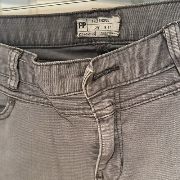 FREE PEOPLE JEANS SIZE 31 grey - Picture 3 of 7